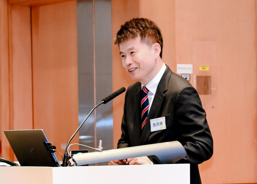 
	港大經管學院院長蔡洪濱教授致歡迎辭。

