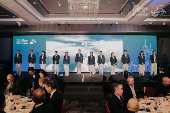 明德合唱團表演