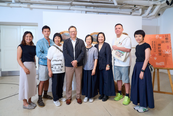 The HKU Centre for Civil Society and Governance team, artist mentors, and Lai Chi Wo village representatives marked the opening of the "Celebrating Traditional Wisdom through Art" Exhibition at the Fringe Club.